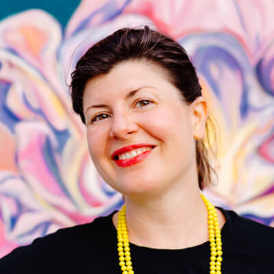 anna-holtzman-bio